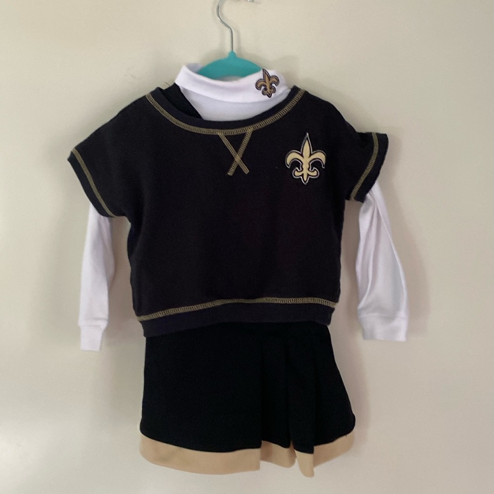NFL NEW ORLEANS SAINTS DRESS, TOP , THIGHS, TURTLENECK AND HAT. GIRL SIZE 3T .